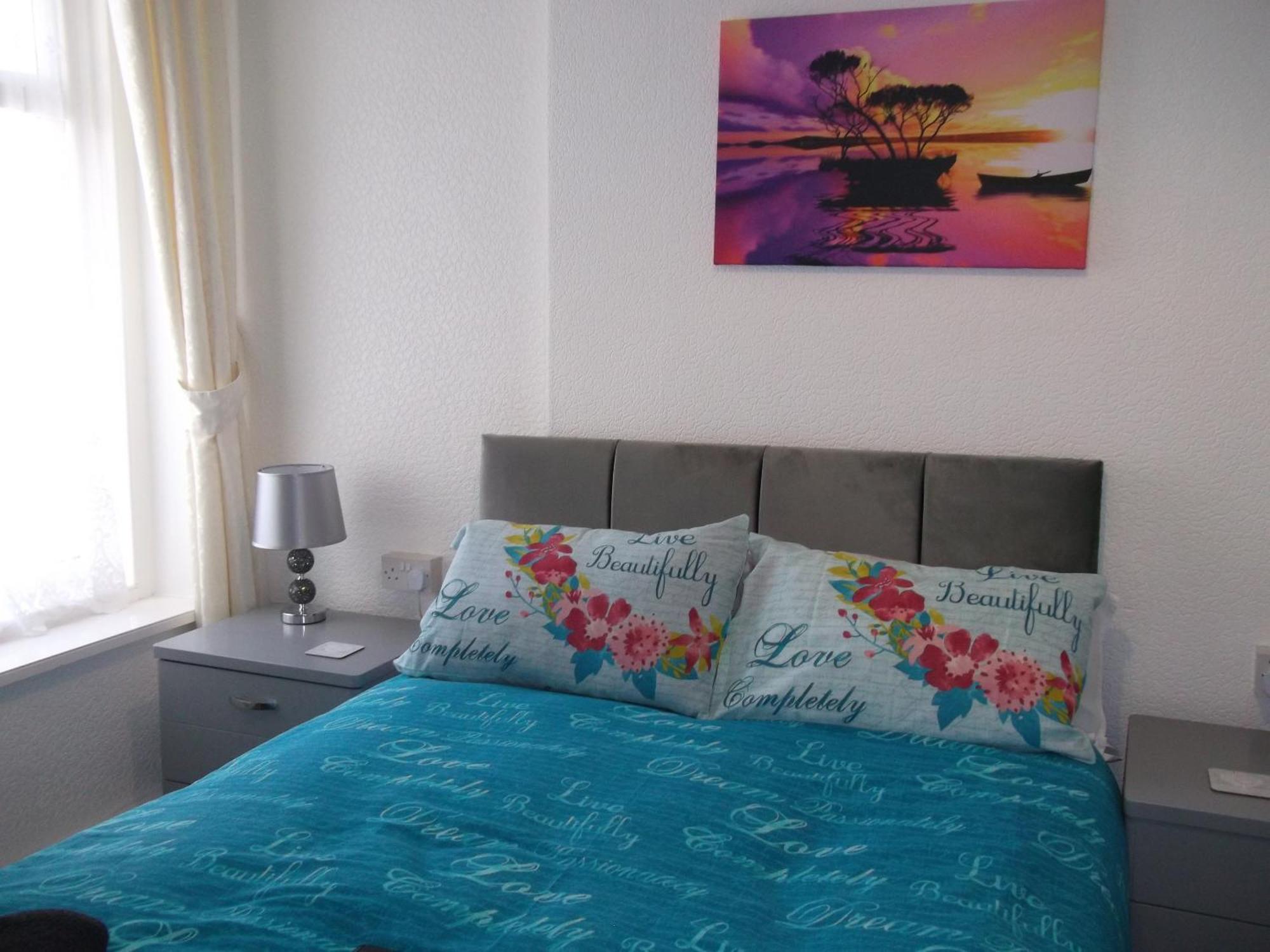Bed & Breakfast Holmeleigh Blackpool