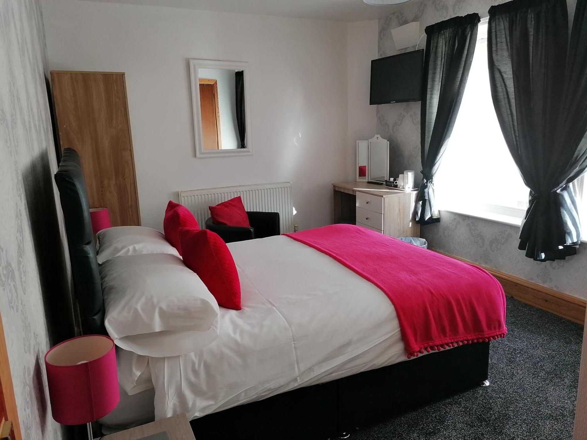 Birchhouse 3* Blackpool