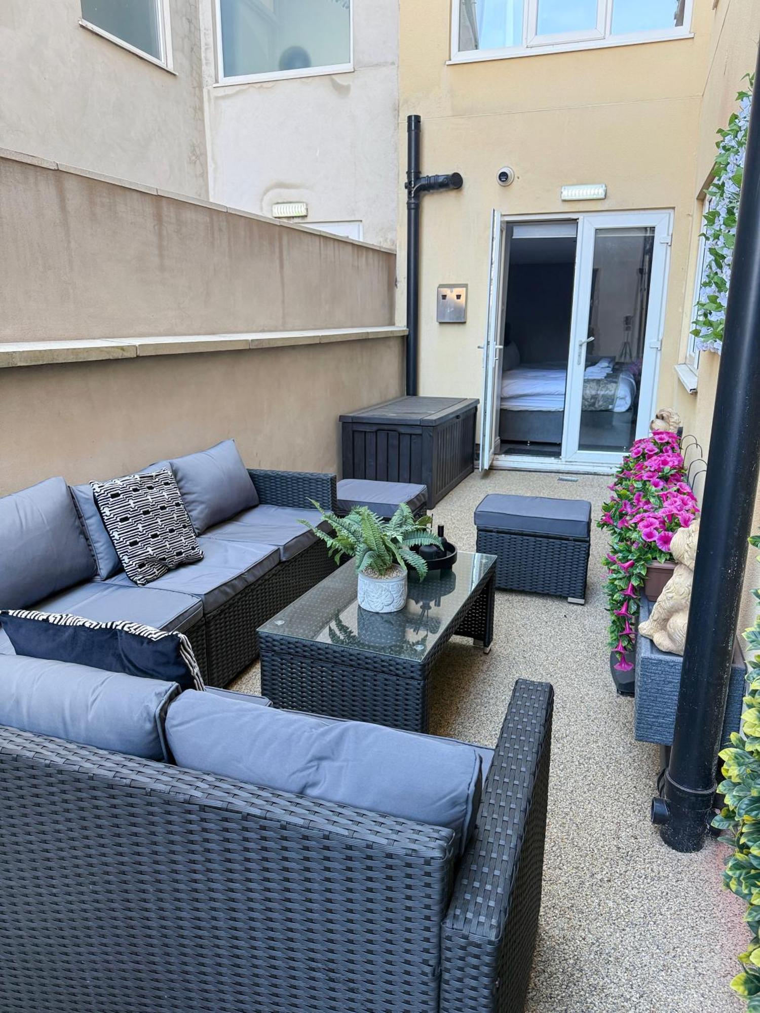 Apartment Granada Queen's Promenade Blackpool