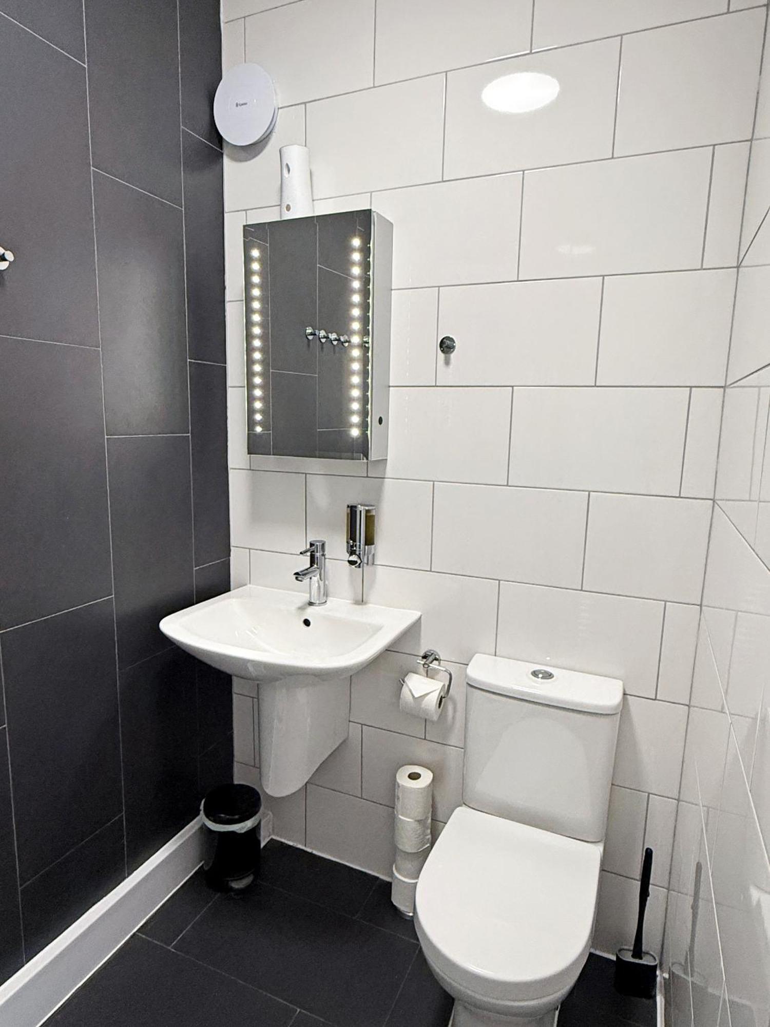 Apartment Granada Queen's Promenade Blackpool