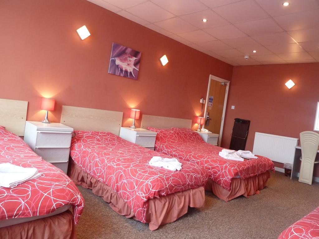 Hotel Funky Towers 3*