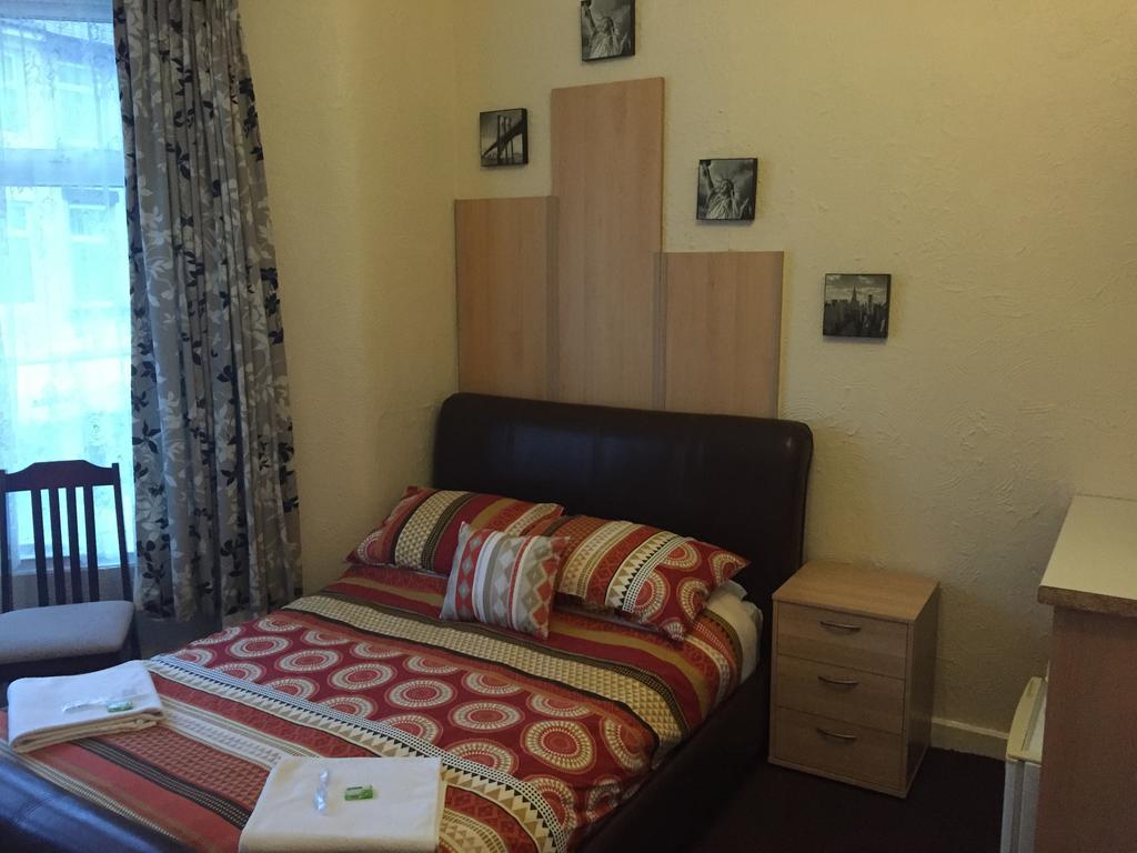 Guest house Trevaslodge - Families Only Blackpool