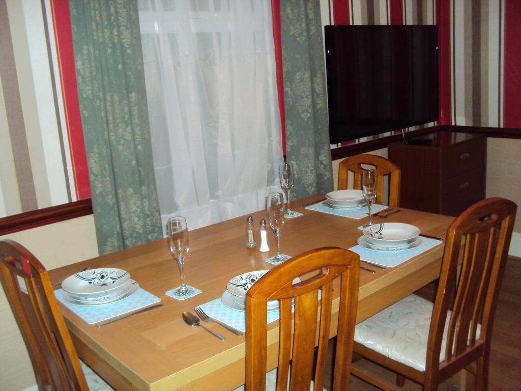 Apartment Burton House *