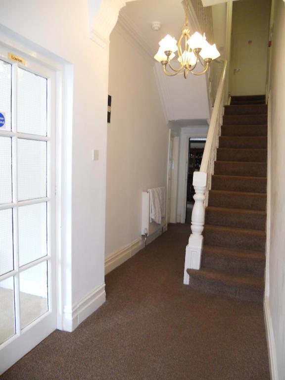 Le Papillon Guest house Blackpool