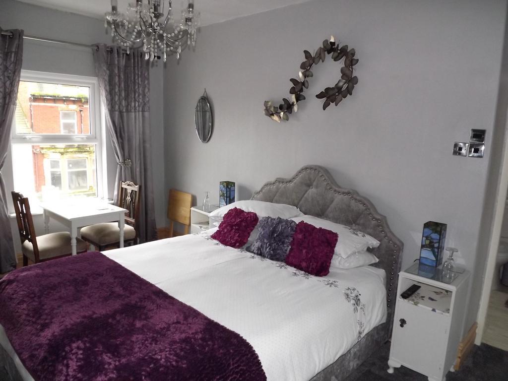 Guest house Barton House