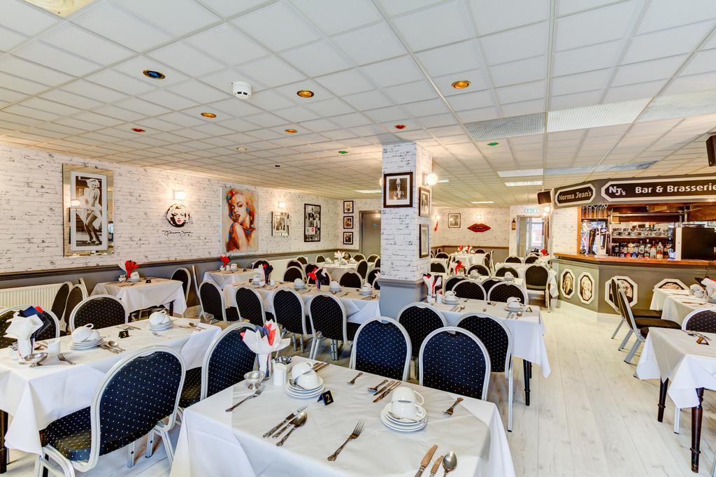Hotel The Sandringham Court & Apartment-all Groups Welcome 3*