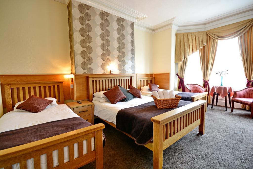 The Derby Guest house Blackpool