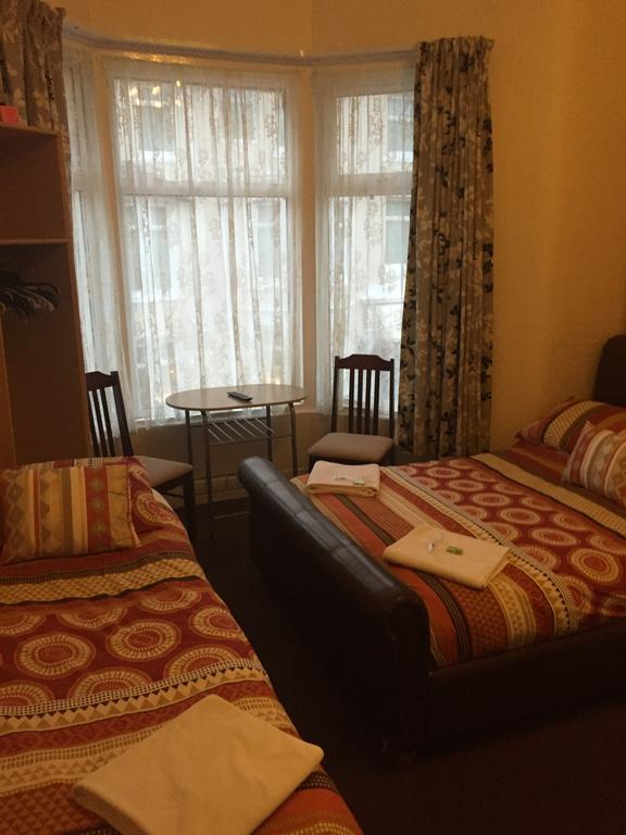 Guest house Trevaslodge - Families Only 2*