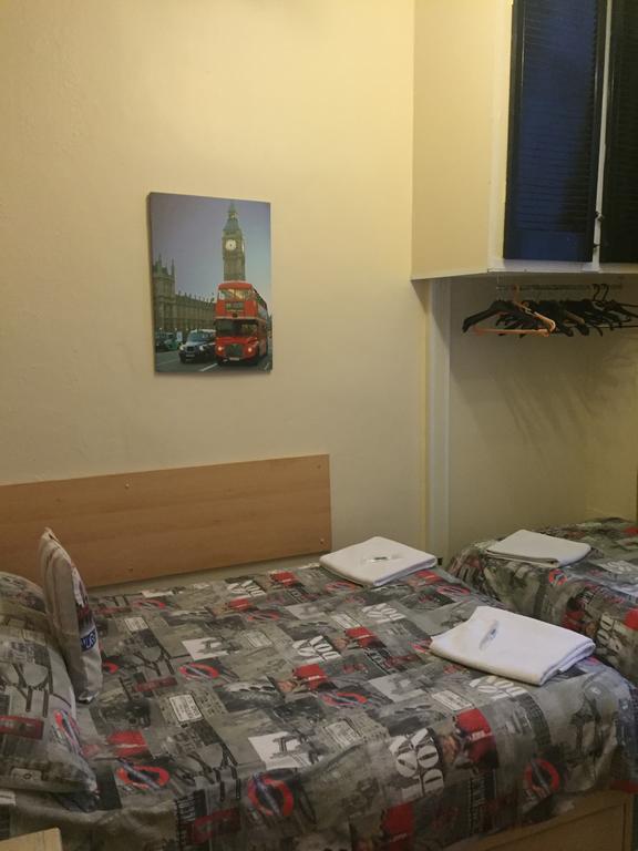 Guest house Trevaslodge - Families Only Blackpool
