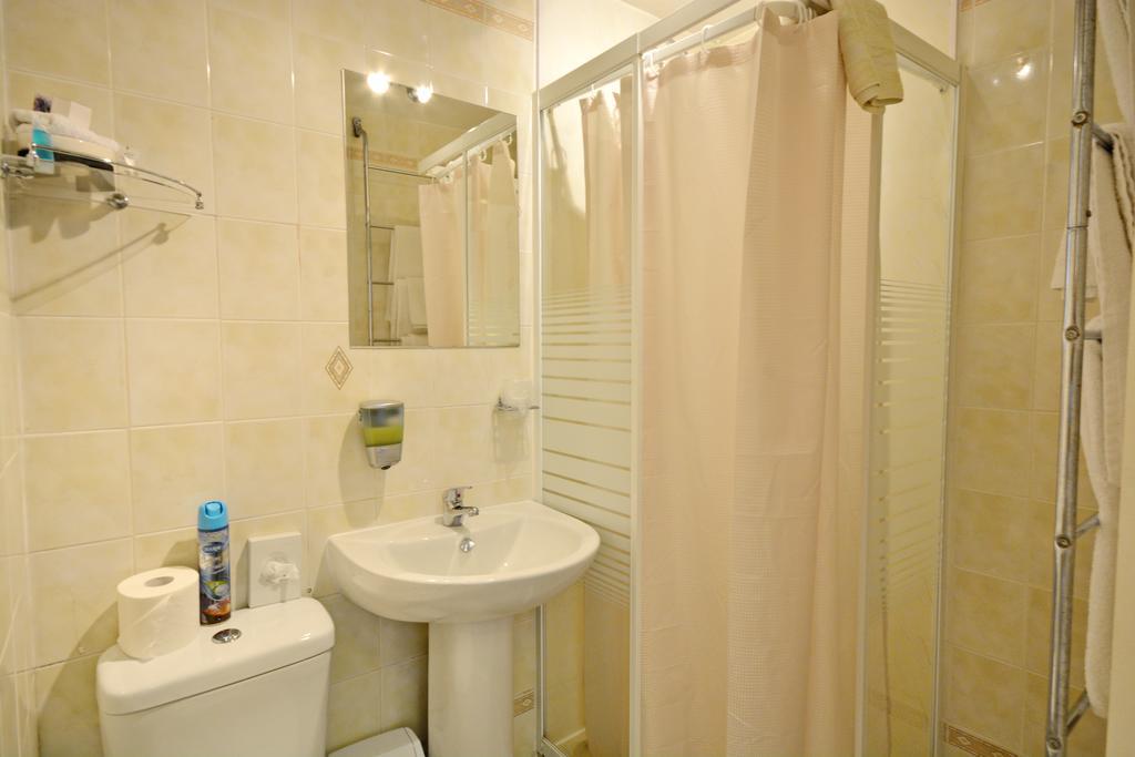 Bed & Breakfast The Astor Blackpool