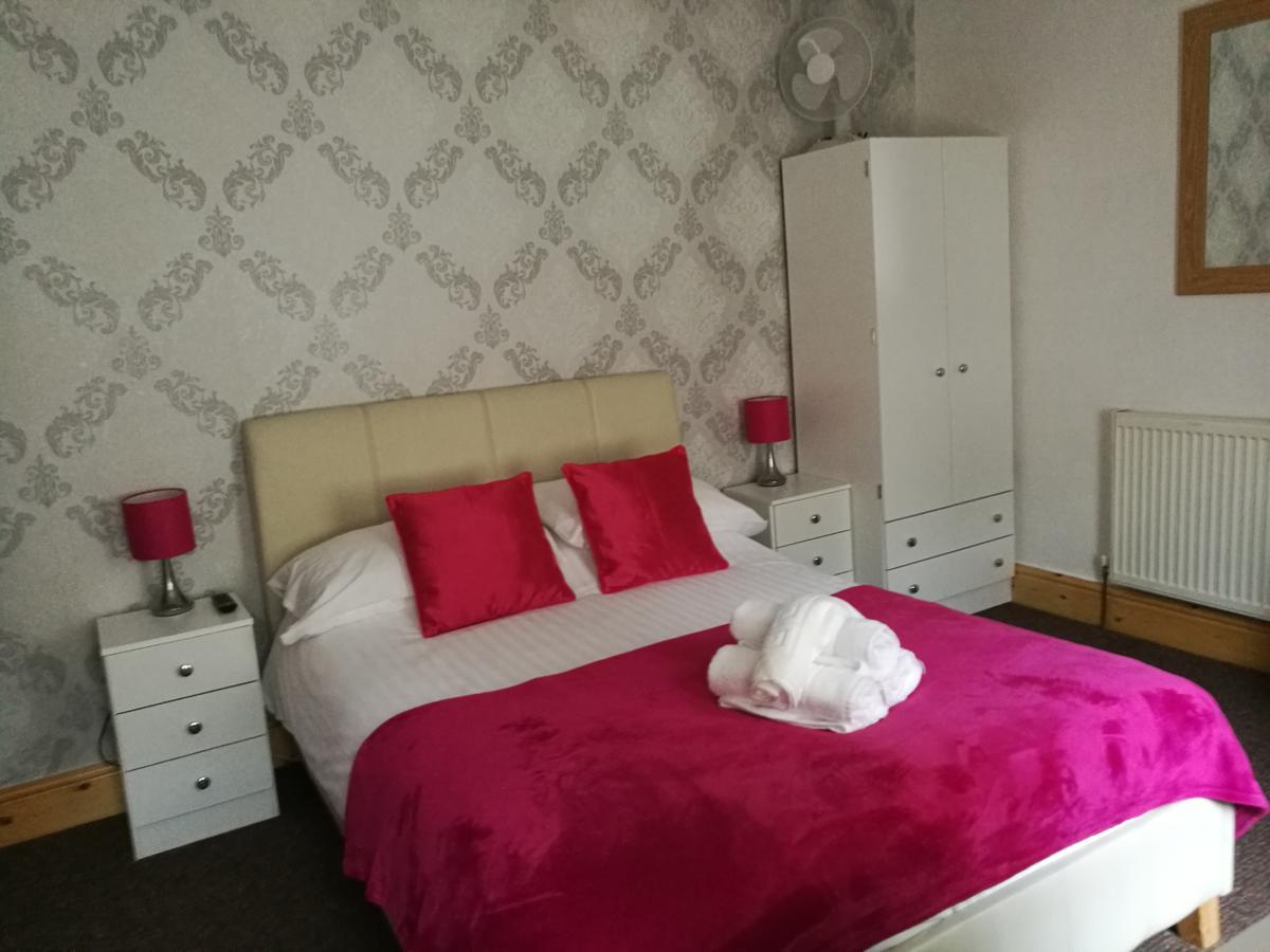 Birchhouse 3* Blackpool