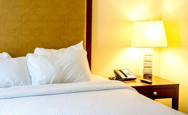 Manor Grove Bed & Breakfast 3*