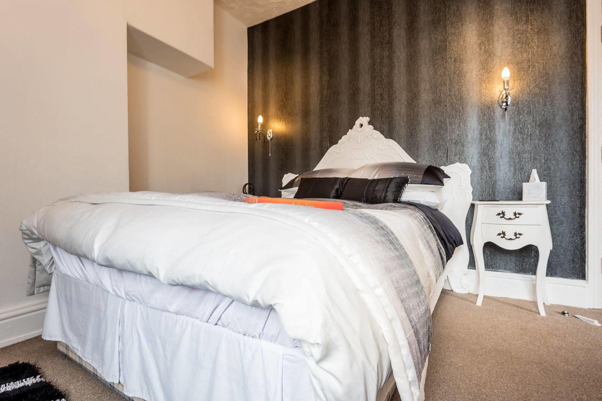 Glen Guest house Blackpool