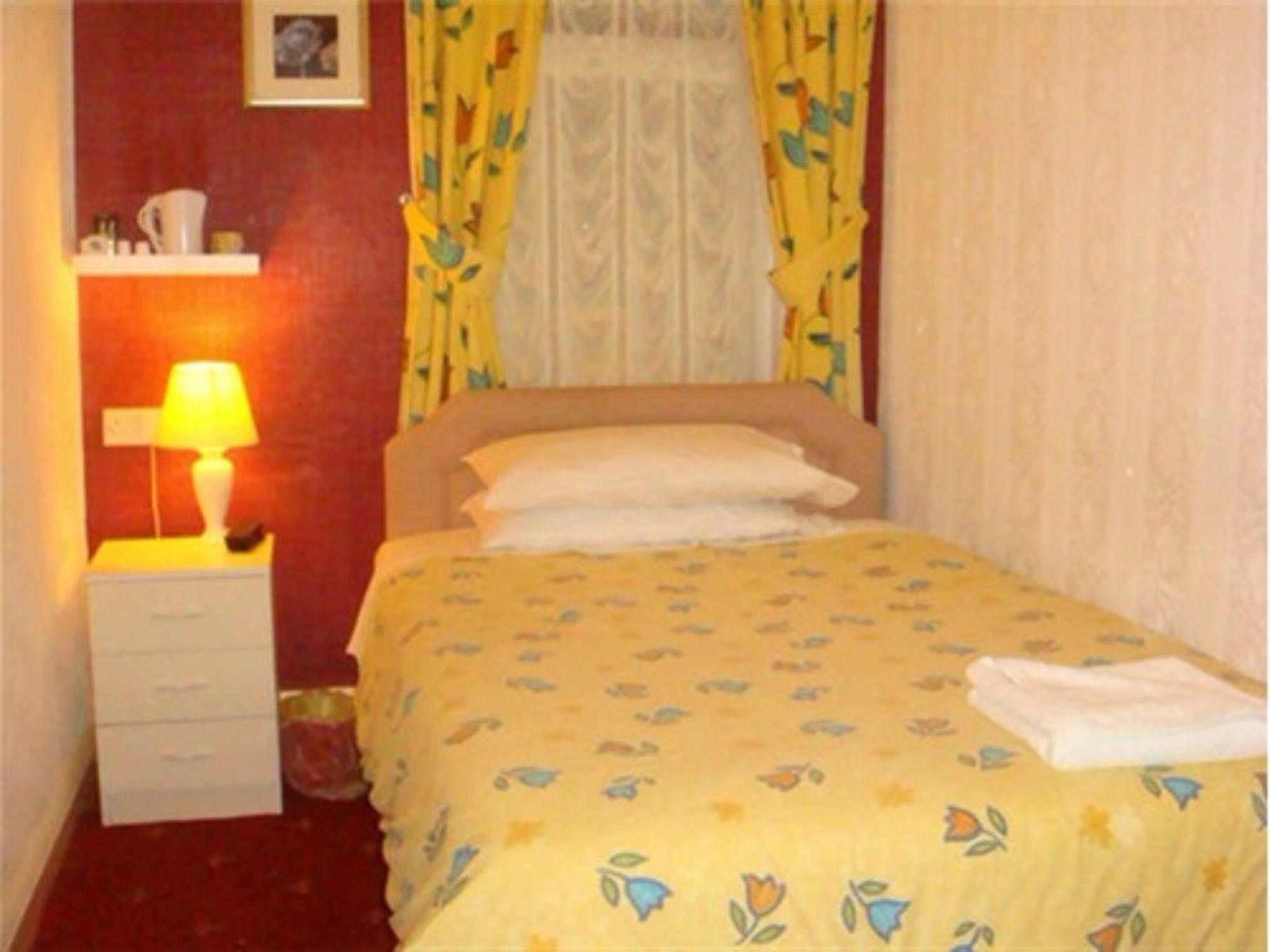 Bed & Breakfast Holmeleigh Blackpool