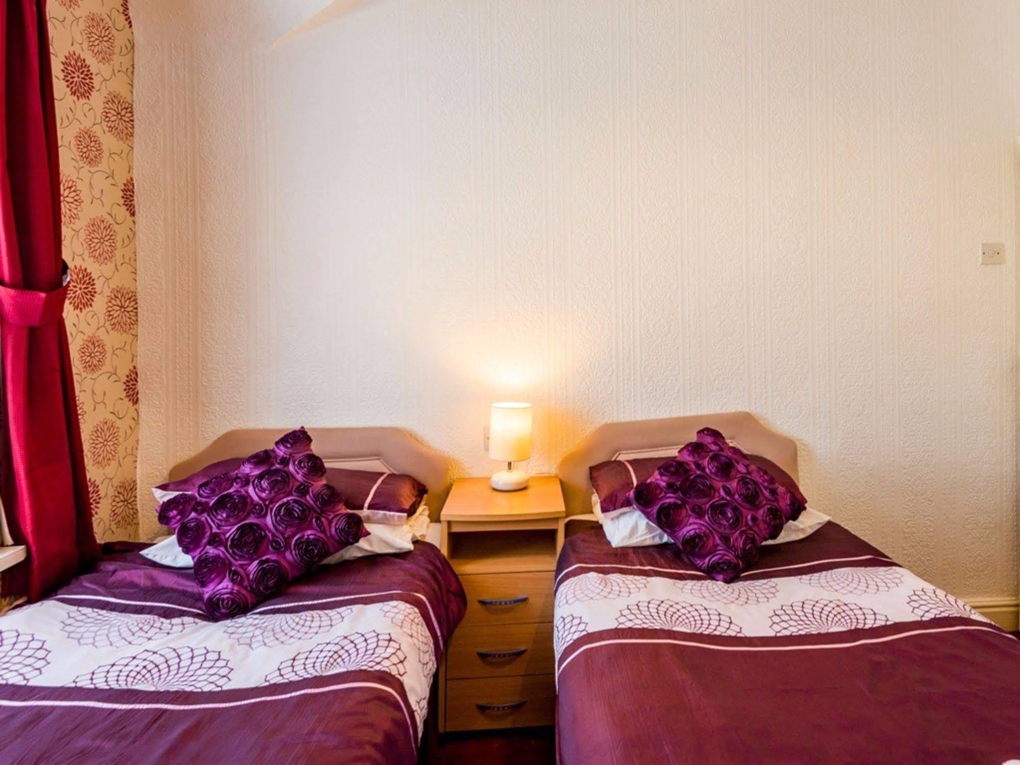 Holmeleigh Bed & Breakfast Blackpool