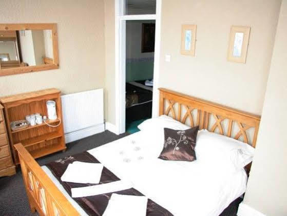 Guest house New Promenade Blackpool