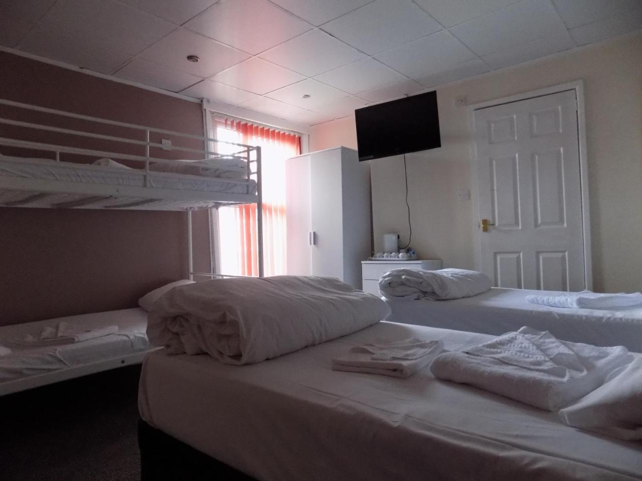 Hotel The Royal Windsor 2*