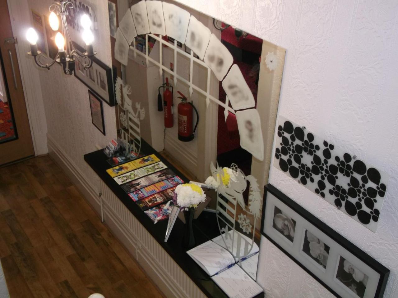Bed & Breakfast Holmeleigh Blackpool