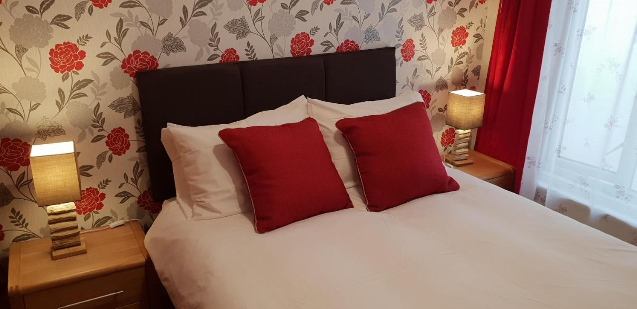 Sunny Dee's Holiday Aparthotel Blackpool