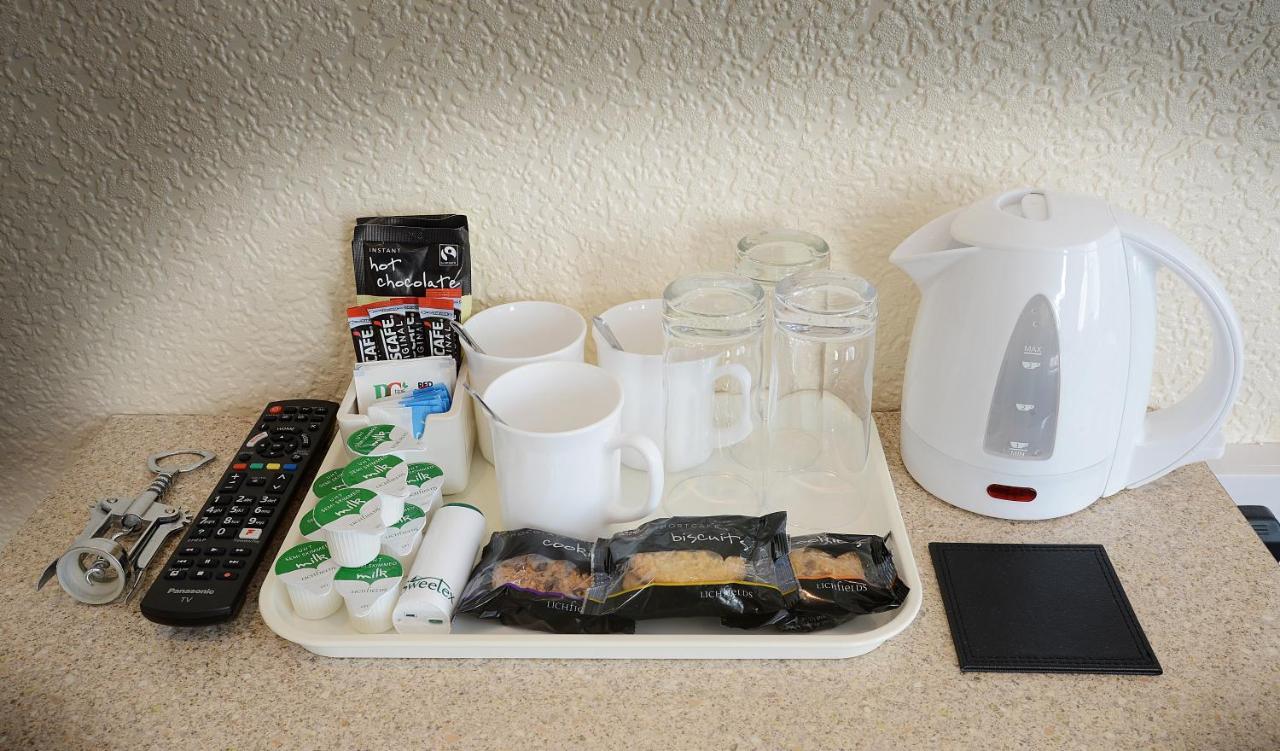 Lynmoore Guest house 2*