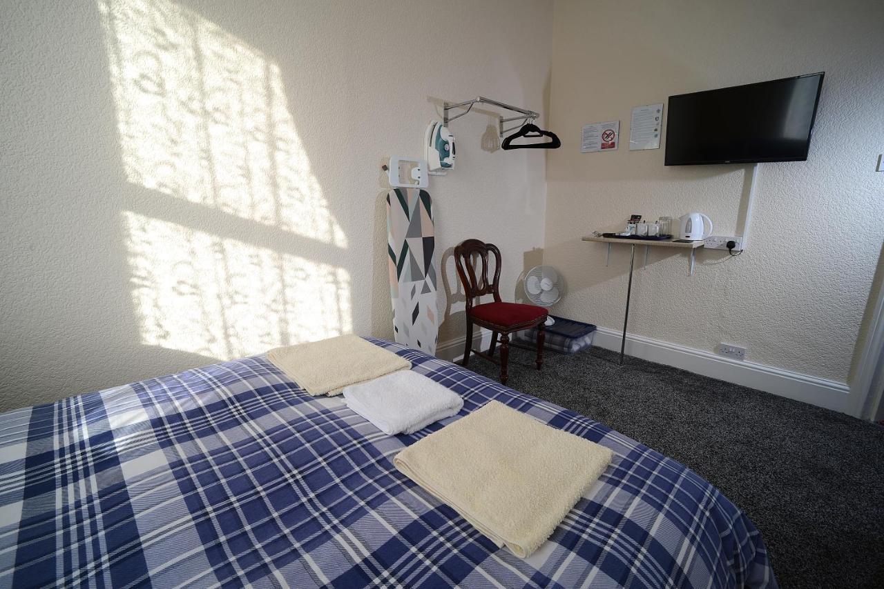 Lynmoore 2* Blackpool