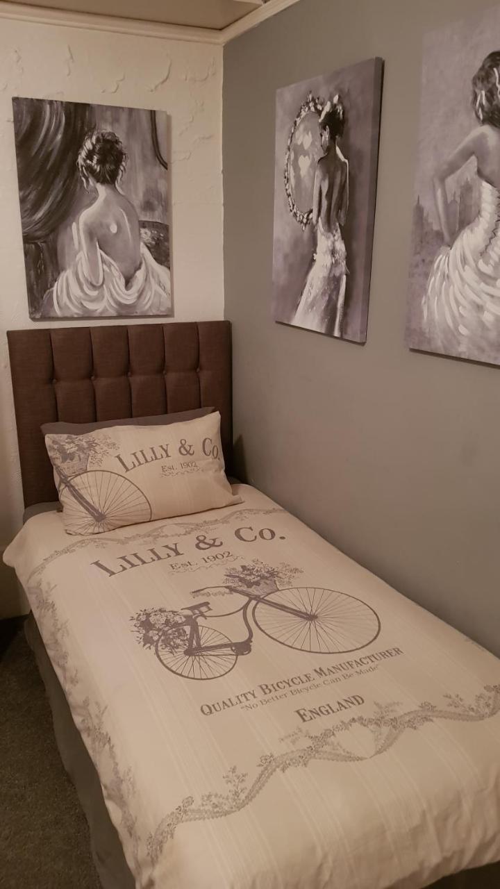 Somerset House Apartment *