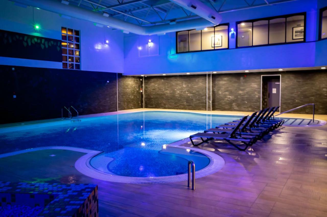 Village 4* Blackpool