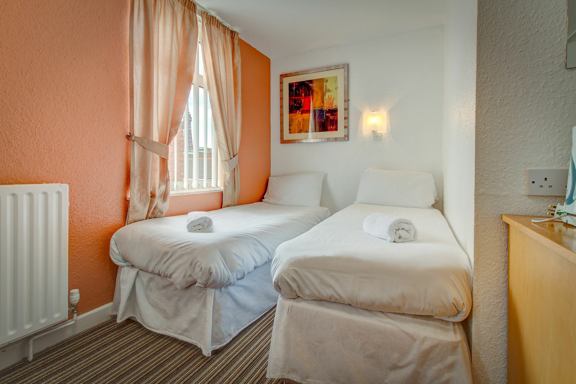 The Sandringham Court & Apartment-all Groups Welcome 3* Blackpool