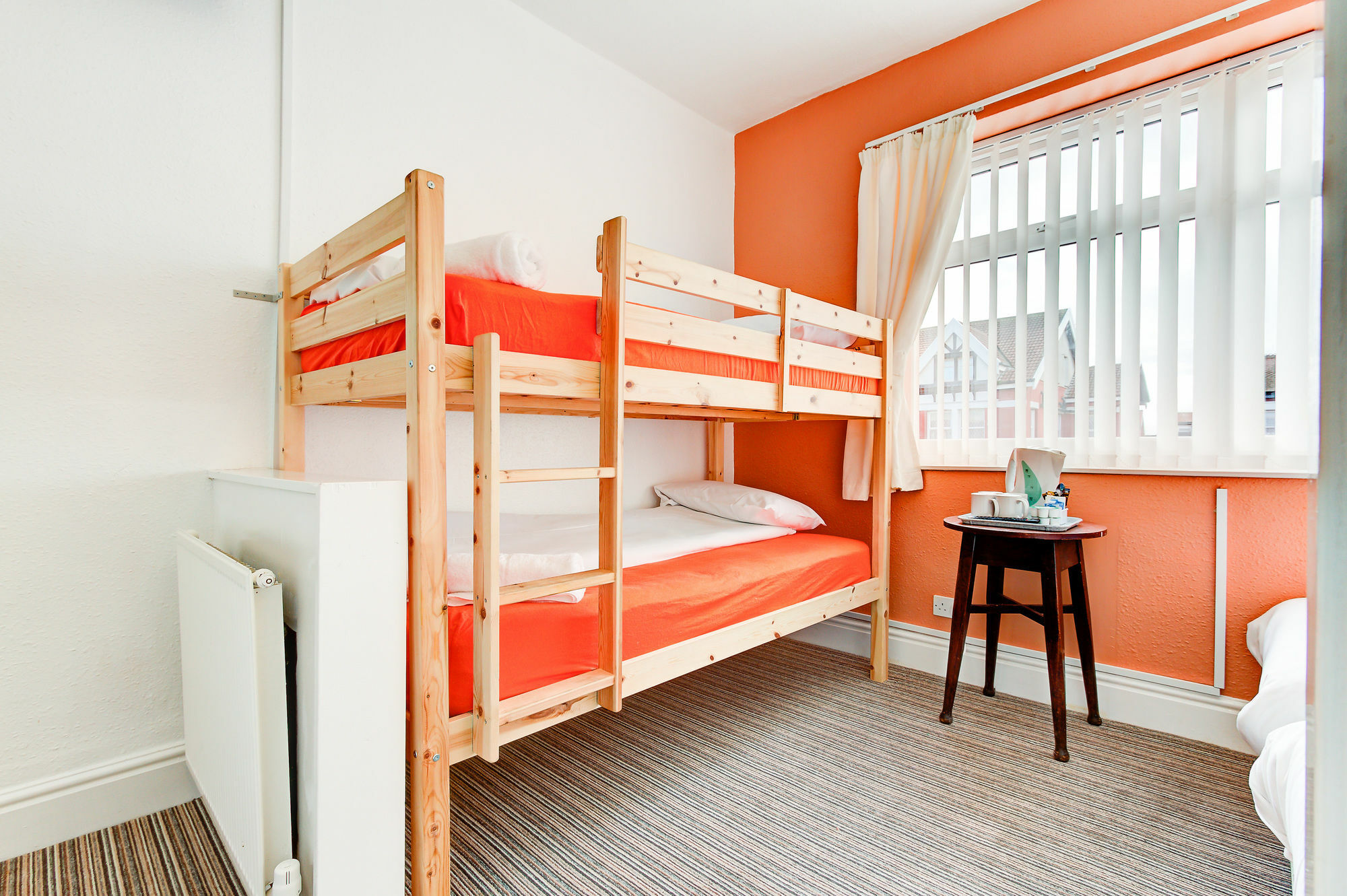 The Sandringham Court & Apartment-all Groups Welcome