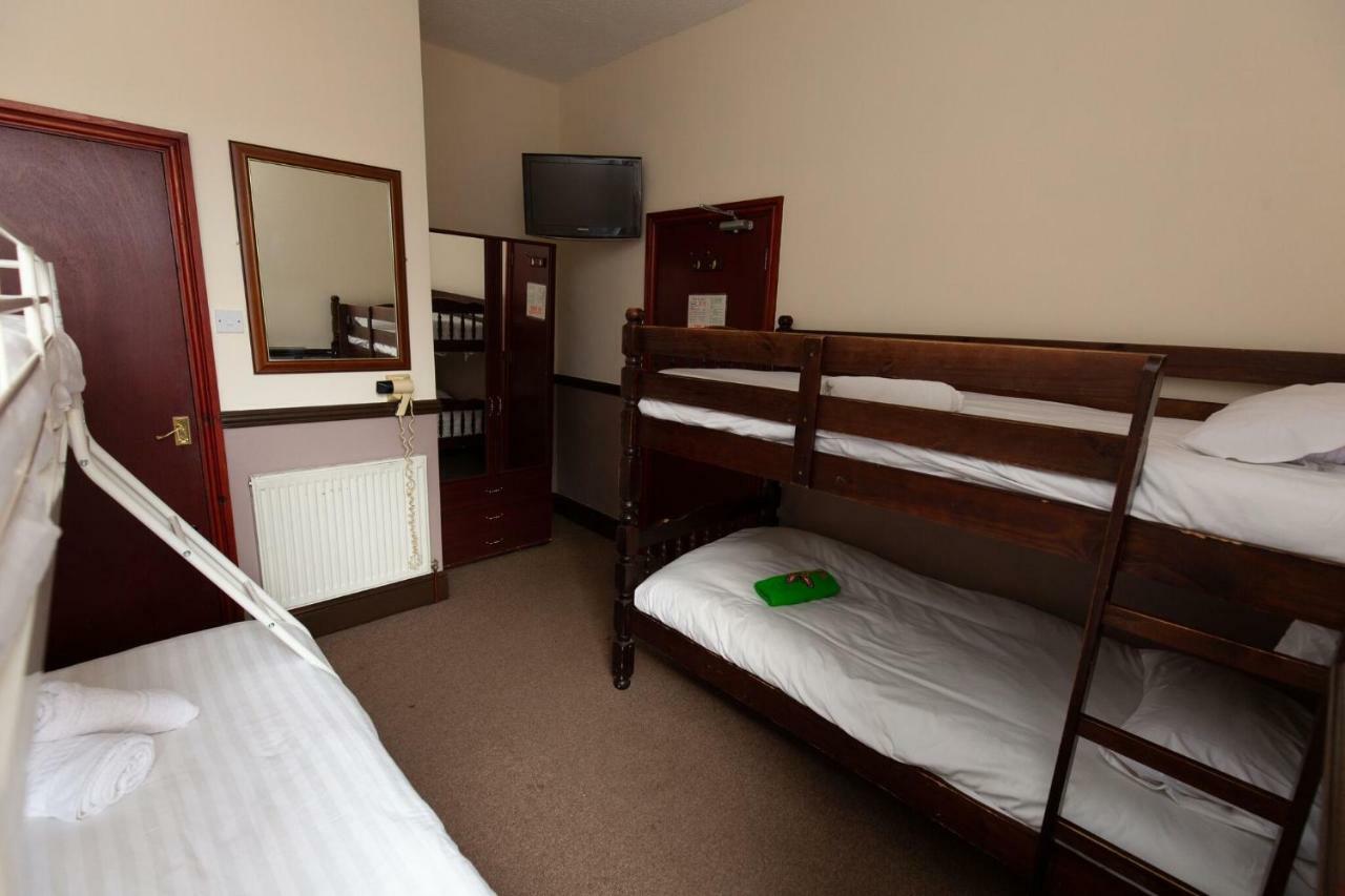 The Riviera 2* Blackpool