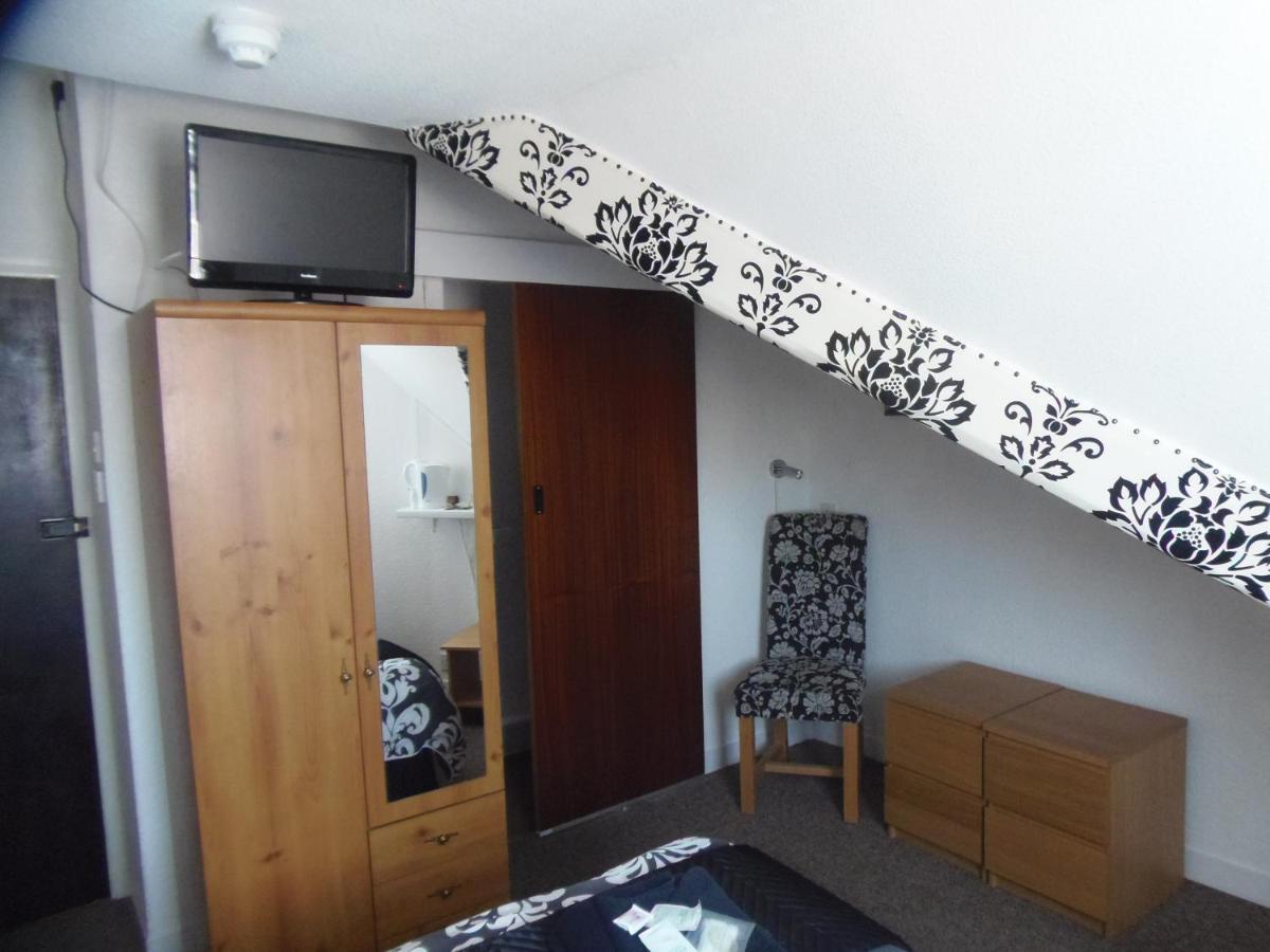 Oban House 3*