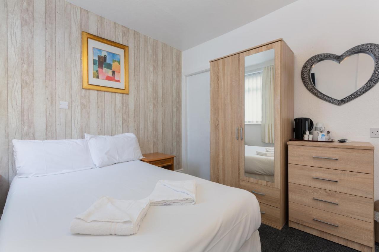 The Sandringham Court & Apartment-all Groups Welcome