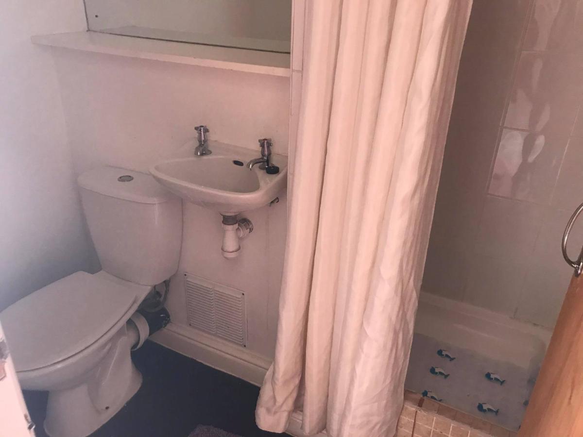 Lark Guest house