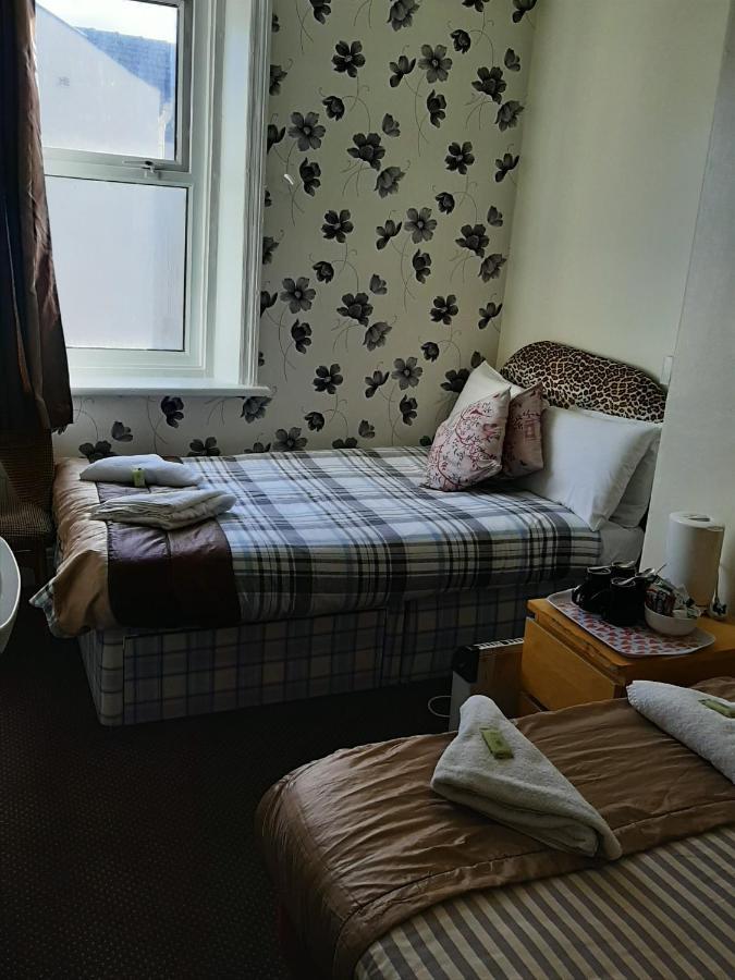 Lark Guest house