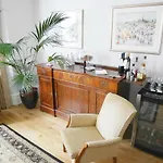 The Redstone Guesthouse