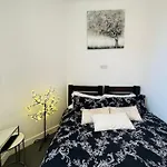 2 Bedroom Apartment With Seaside Views