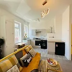 2 Bedroom Apartment With Seaside Views