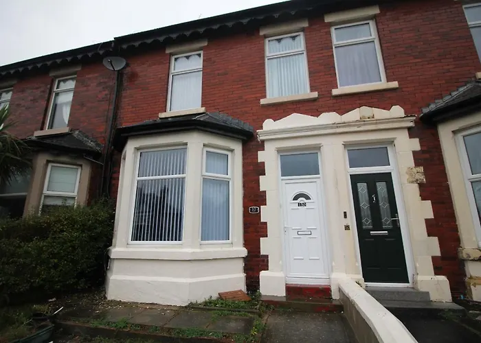 Bryan Choice - Close To Town Centre - Games Room - Large Property