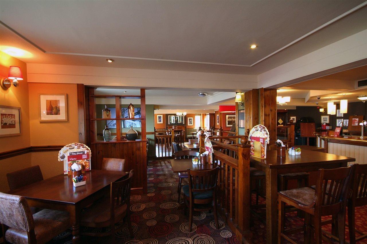 Premier Airport Hotel 3*