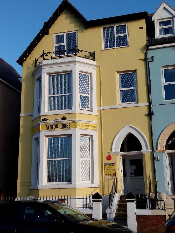 Ayrton House Apartment