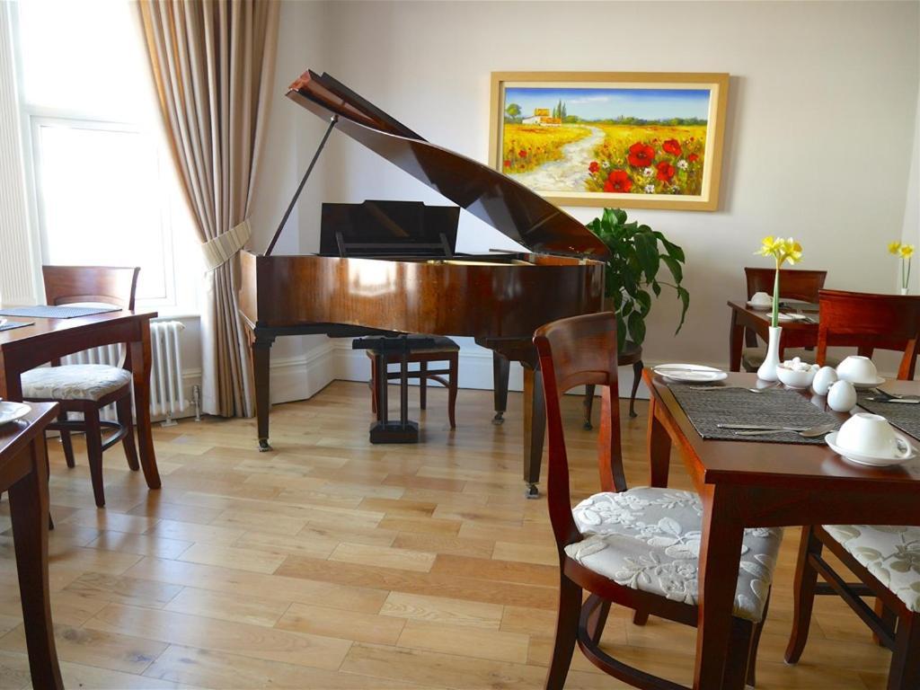 Guest house The Redstone 5*