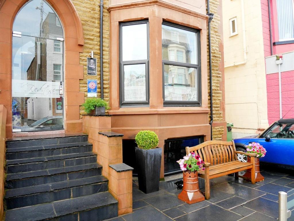 Guest house The Redstone 5*