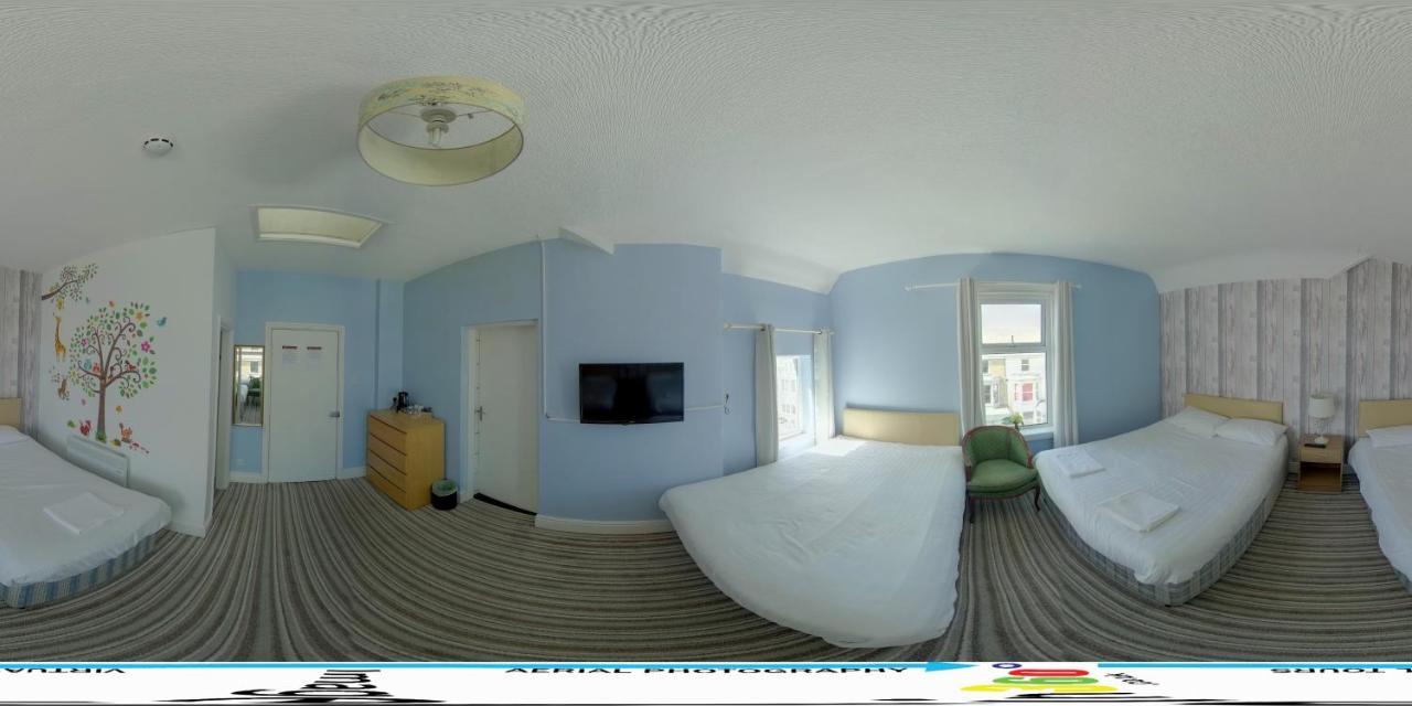 The Holmlea Guest house Blackpool