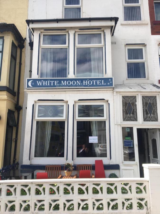 Bed & Breakfast White Moon Blackpool