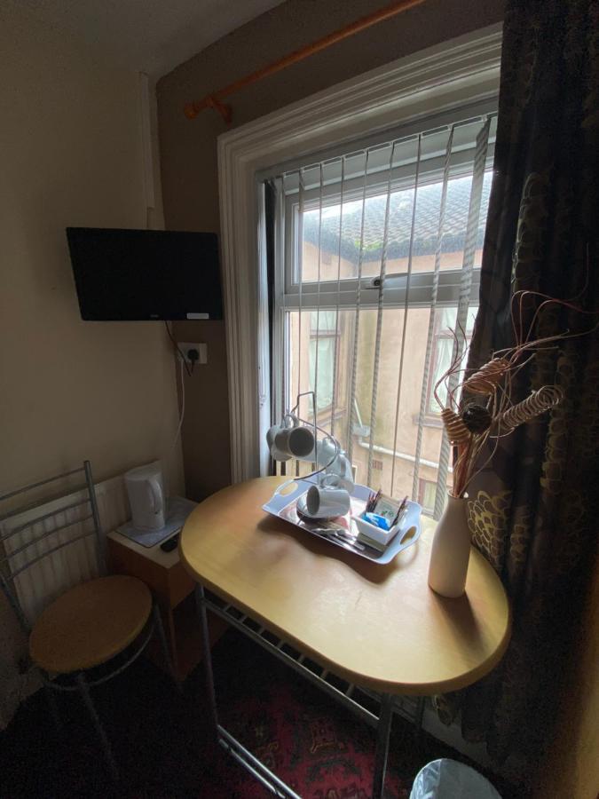 White Moon Bed & Breakfast Blackpool