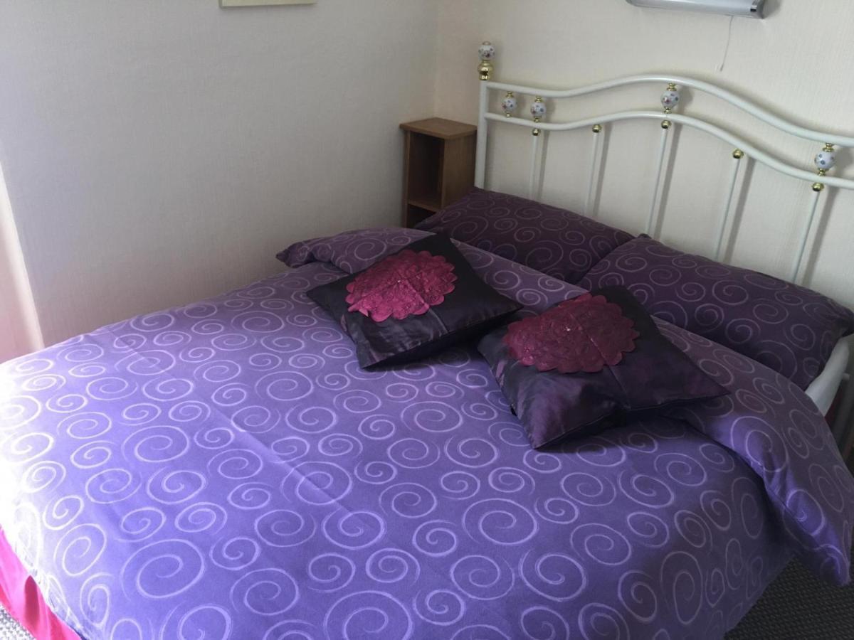 Bed & Breakfast White Moon