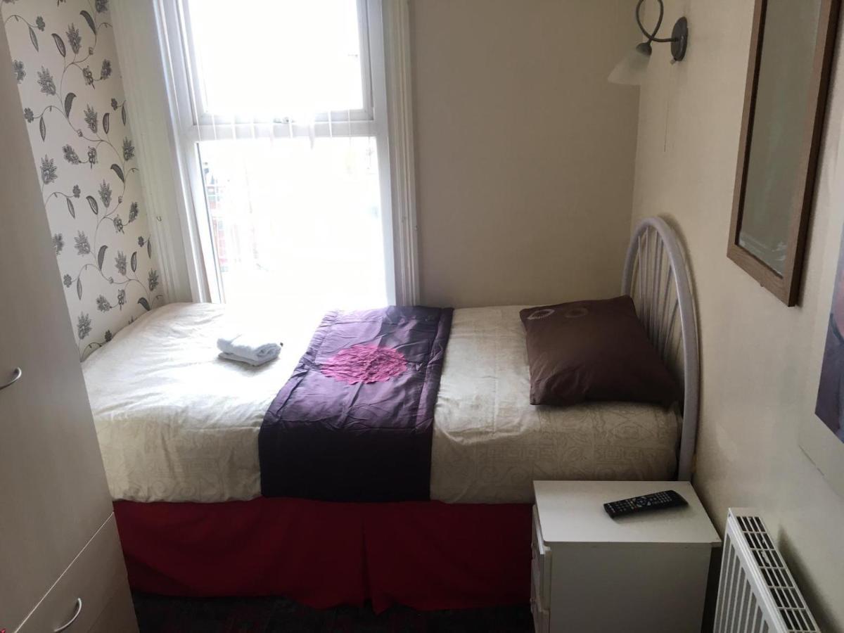 Bed & Breakfast White Moon Blackpool