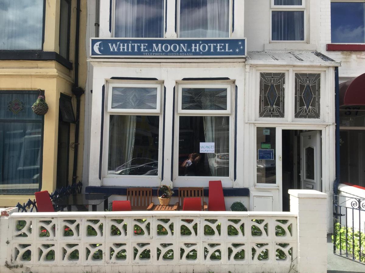 Bed & Breakfast White Moon Blackpool