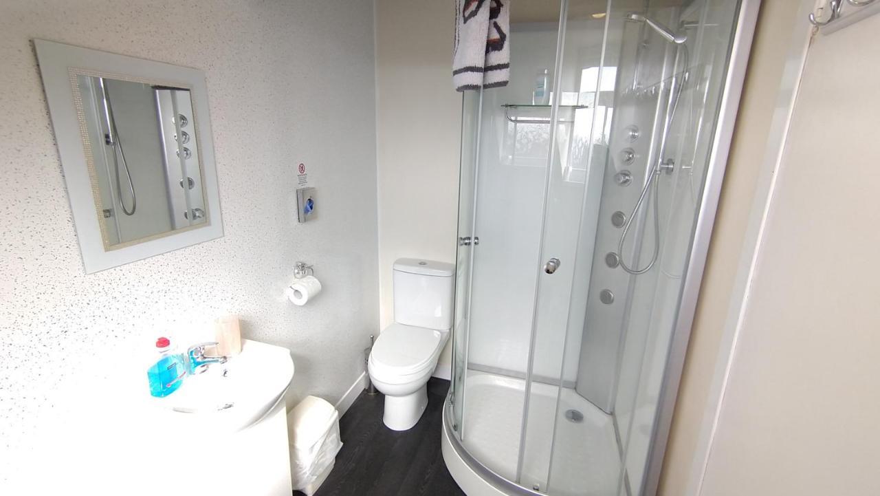 Shaftesbury 3*