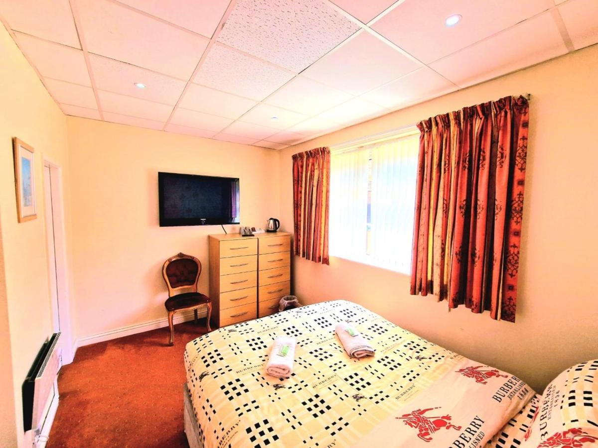 The Albany Guest house 3*